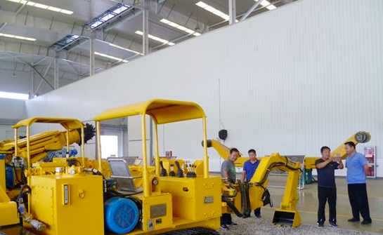 侧卸式装岩机 侧卸式装岩机